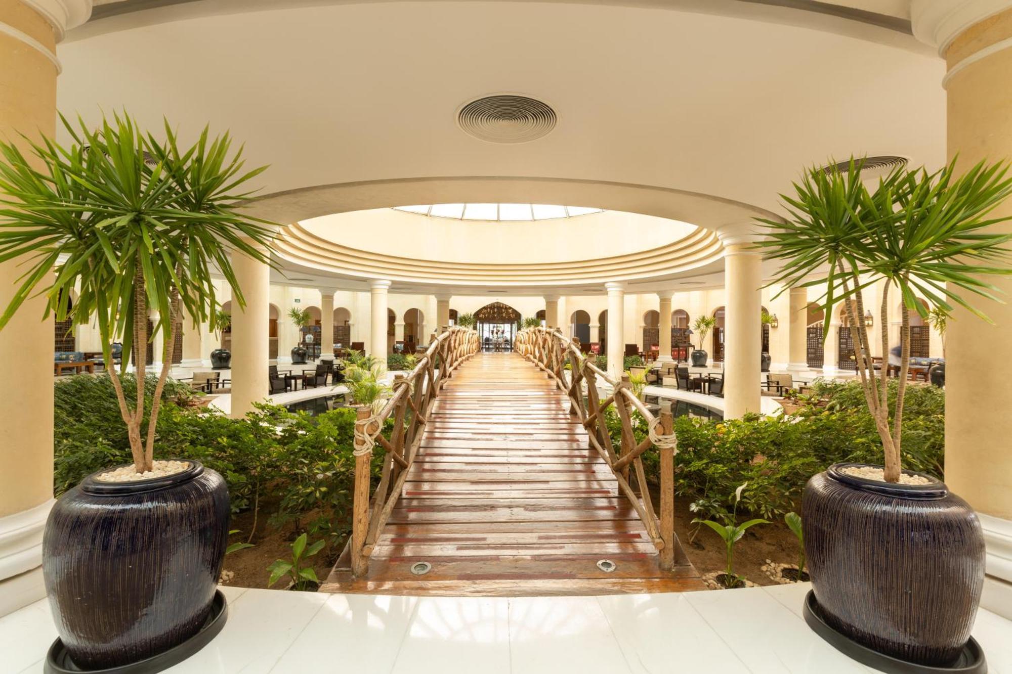 Курортный комплекс Savoy Sheikh 5*